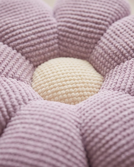 Daisy Pillow-Plush