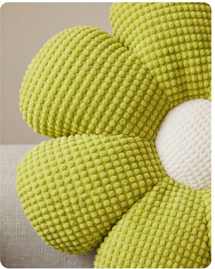 Daisy Pillow-Plush