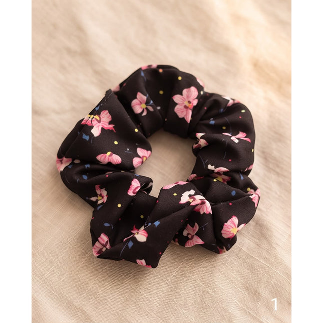 Floral scrunshie