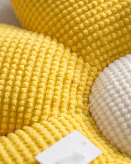 Daisy Pillow-Plush