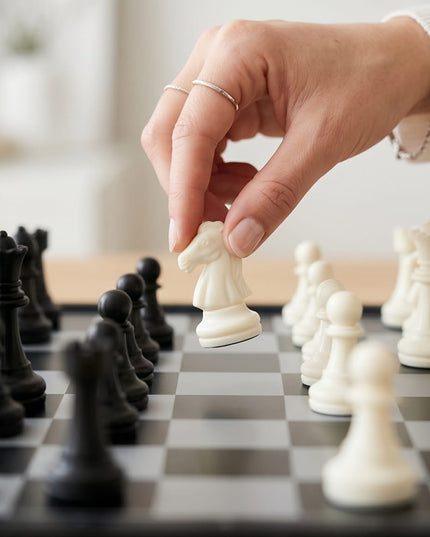 CHESS-TOYS