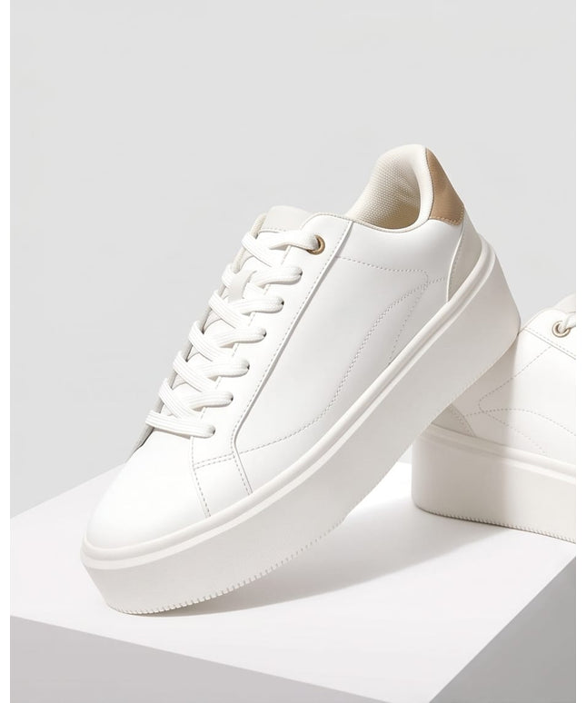 Sneakers - Casual shoe for women